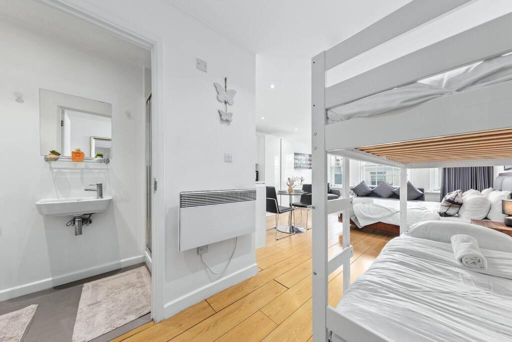 Piccadilly Haven, Flat In London Vr12 Apartamento Exterior foto