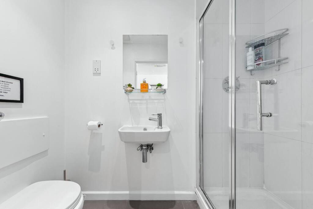 Piccadilly Haven, Flat In London Vr12 Apartamento Exterior foto